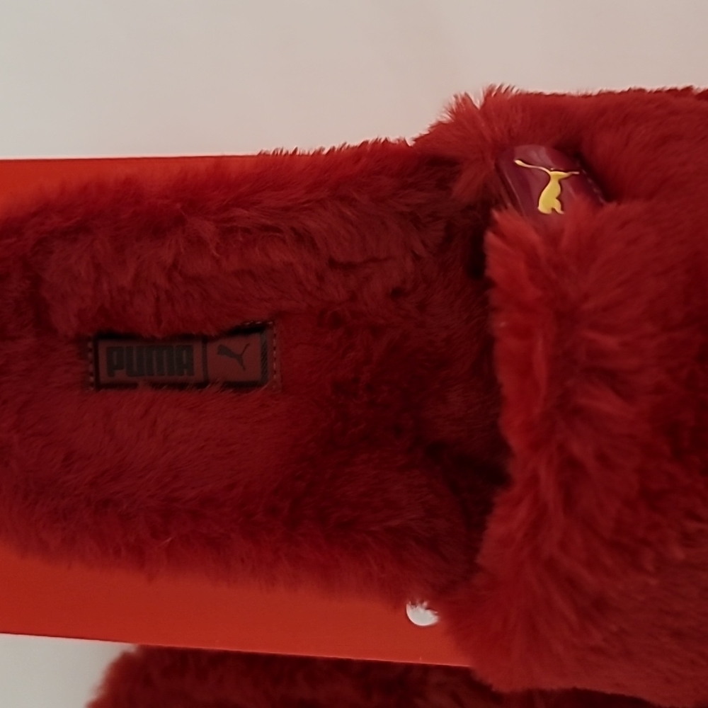 PUMA Slides - Picture 3 of 4